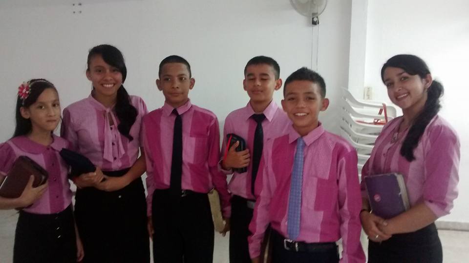 Inculcando valores cristianos a jóvenes